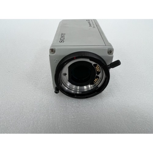 SONY DXC-990P 3CCD Color Video Camera